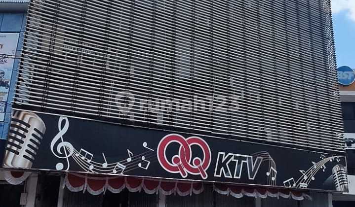 4-Story Commercial/Business Building in Pandanaran, Central Semarang City 1