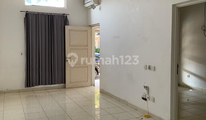 Rumah Masih Kinclong Perum Graha Padma Semarang Dekat Jalan Tol 2