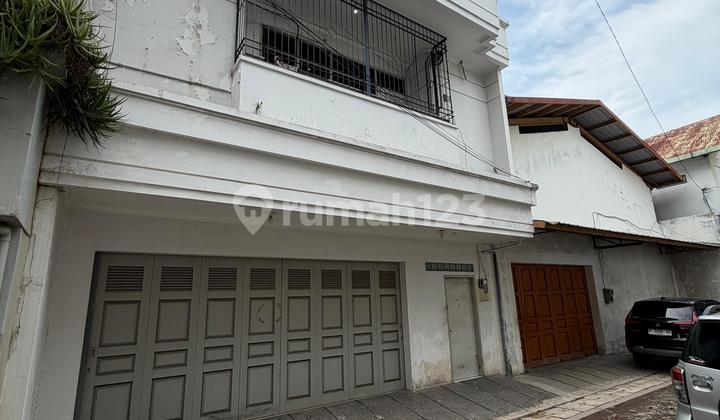 Warehouse + House in Wotgandul, Pecinan Kranggan Area, Semarang 1