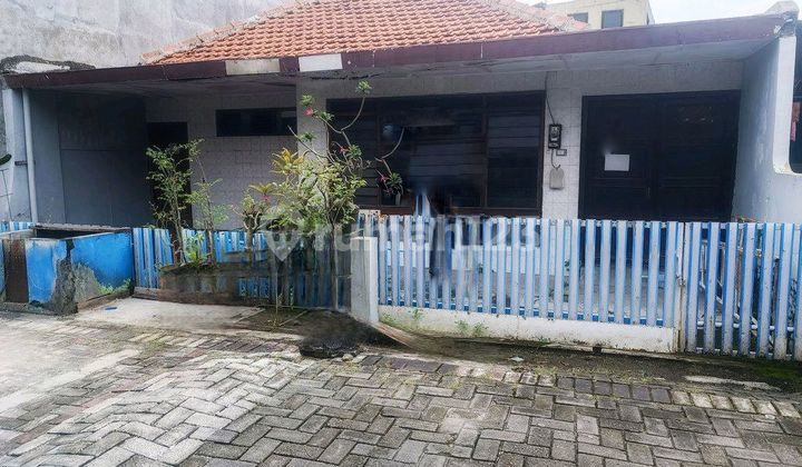 Old House Strategic Location Srikuncoro Kalibanteng West Semarang 1