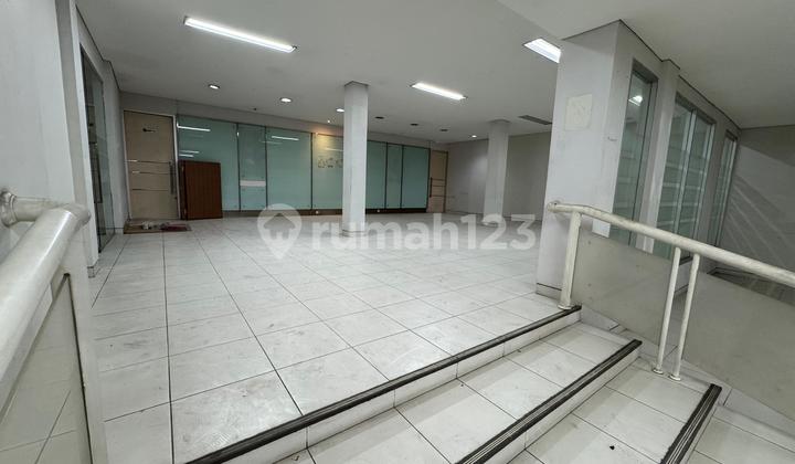 Gedung Perkantoran Jl Majapahit Siap Pakai Lokasi Super Strategis 2