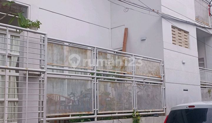 Modern Minimalist 2-Story Boarding House in Tanahmas, Central Semarang 1