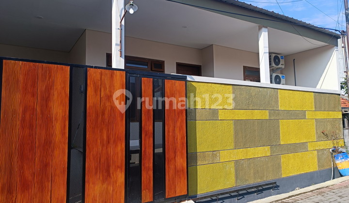 Tanahmas New House Modern Minimalist Fresh in the Center of Semarang City