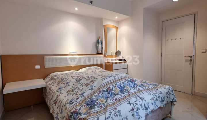 Apartemen mewah lantai ideal di Taman Anggrek 4