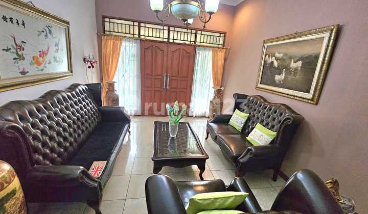 Rumah Mewah 2,5 Lantai Cantik Rapih Siap Huni Di Pondok Kelapa Jakarta Timur 2