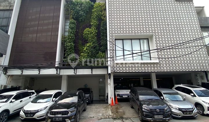 Attached Shophouse on Kendal Street, Menteng 1
