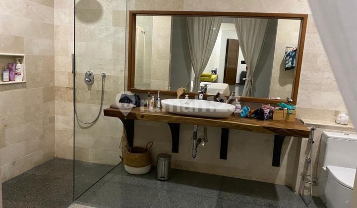Rumah Ada Pool Nuansa Villa Full Furnish di Kemang Pratama 7