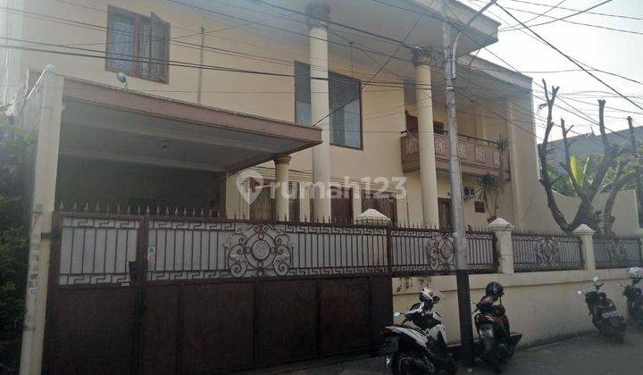 Dijual Rumah Cantik Siap Huni di Mampang Jakarta Selatan 1