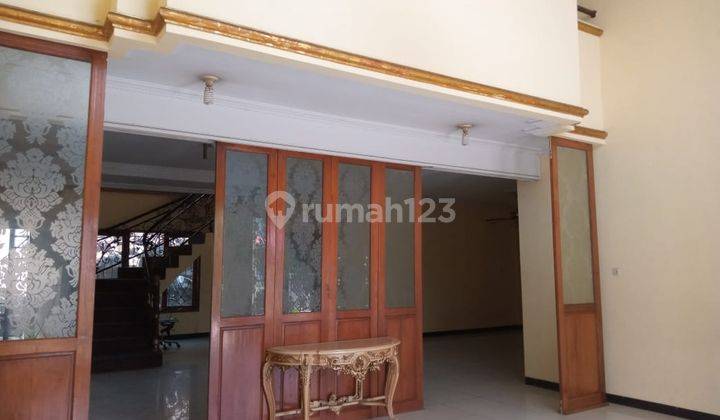 Dijual Rumah Cantik Siap Huni di Mampang Jakarta Selatan 2