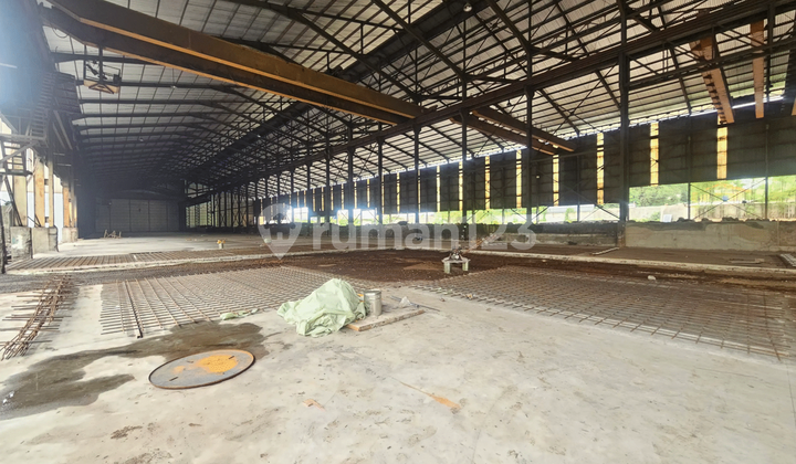 Gudang Siap Huni tersedia Crane di Tambun Bekasi