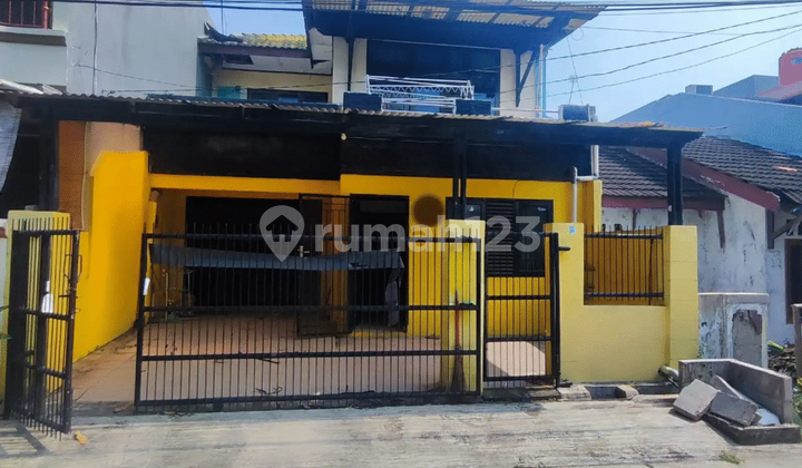 Rumah Dekat Sman 10 Harapan Indah 2 Lantai Harga Nego