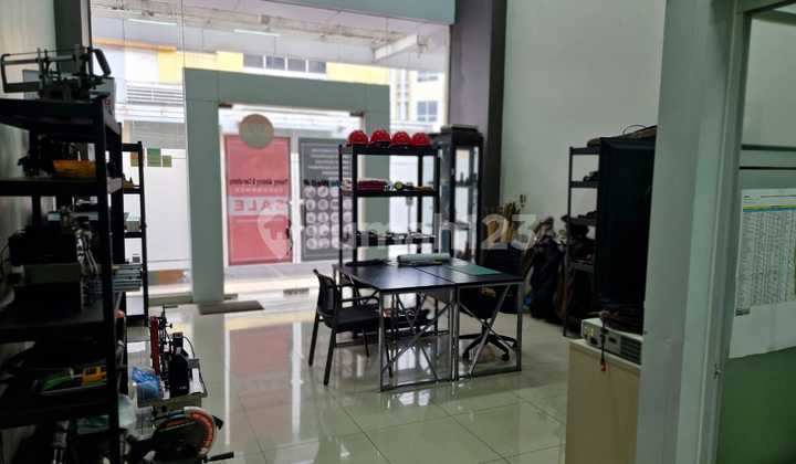 Ready-to-use Shophouse at Emerald Summarecon Bekasi Shophouse 1