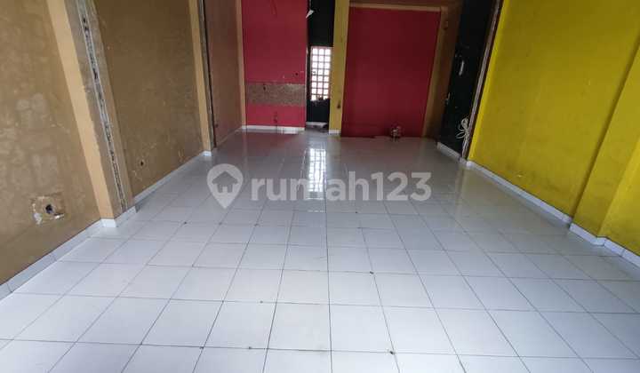 Shop House on the Side of Jatimulya Road, East Bekasi