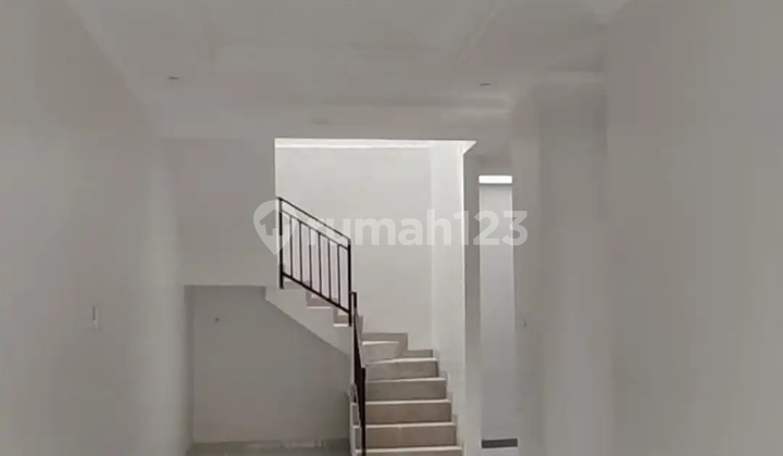 House In Hi2 Cluster Ifolia Harapan Indah Bekasi 2