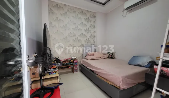 Comfortable House Ready to Occupy and Already Renovated in Palm Cluster, Summarecon Bekasi 2