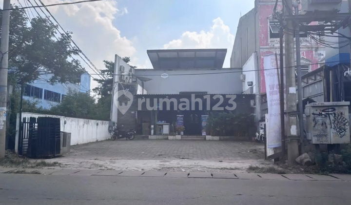 For Rent: 2-Story Shop House in Strategic Location, Pekayon Jaya, Bekasi For Rent: 2-Story Shop House in Strategic Location, Pekayon Jaya, Bekasi