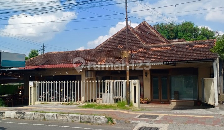 Rumah dan Ruang Usaha di Pusat Kota Jogja