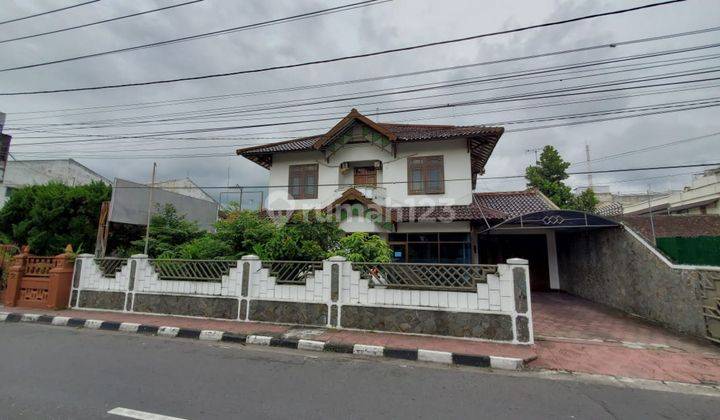 Rumah Luas Dengan 11 Kamar Di Gowongan Jogja 1