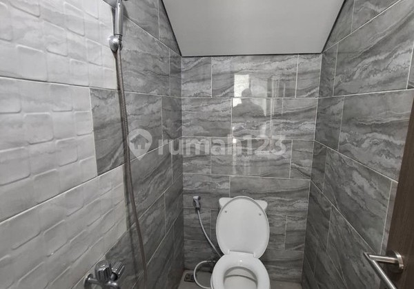 Rumah Mewah Furnish Dalam Cluster Lokasi Dekat Al-Azhar, Sleman 2