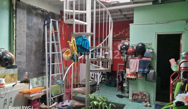 Investasi Cerdas, Rumah 2 Lantai, Lokasi Strategis Di Dalam Perum Sidoarum, Godean - Sleman 2