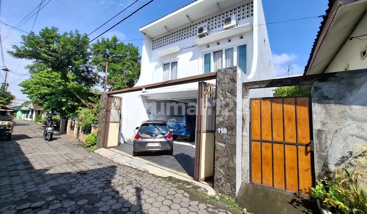 Rumah 2 Lantai Lokasi Strategis dekat Kawasan Bisnis Jalan Godean