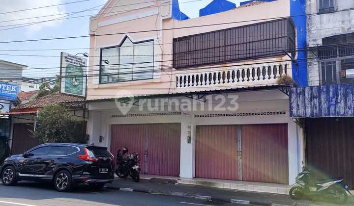 Dijual Ruko Premium, Fasad 10 Meter Di Jalan Gajahmada (Kota Yogya) - Selangkah Dari Malioboro Dijual Ruko Premium, Fasad 10 Meter Di Jalan Gajahmada (Kota Yogya) - Selangkah Dari Malioboro