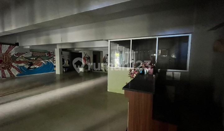 For Rent: 2-Story Shop House with Large Parking Area on Main Road, Magelang. 2