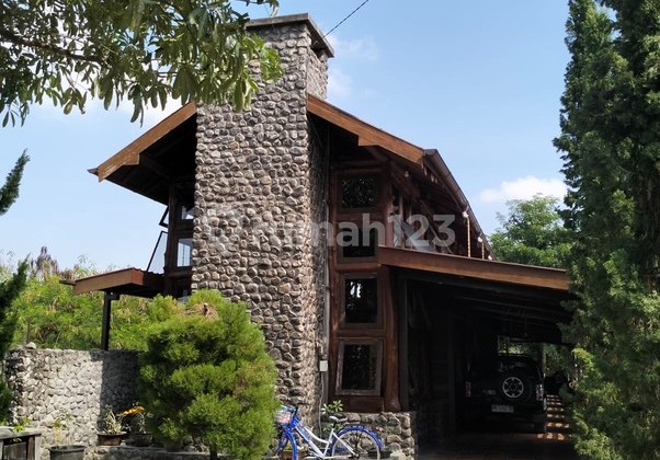 For Sale/For Rent Business House Near Bakmi Pele, Godean St. Km.8, Sleman For Sale/For Rent Business House Near Bakmi Pele, Godean St. Km.8, Sleman