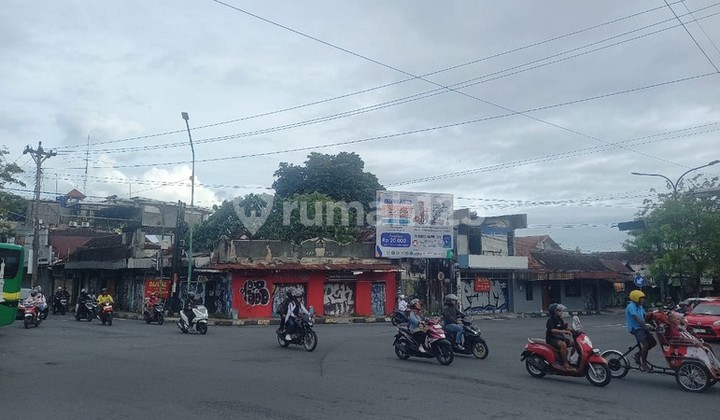 Tanah Hook Premium 1.074 Meter Persegi, Lokasi Strategis Dekat Malioboro & Kraton di Wirobrajan Kota Yogyakarta Tanah Hook Premium 1.074 Meter Persegi, Lokasi Strategis Dekat Malioboro & Kraton di Wirobrajan Kota Yogyakarta