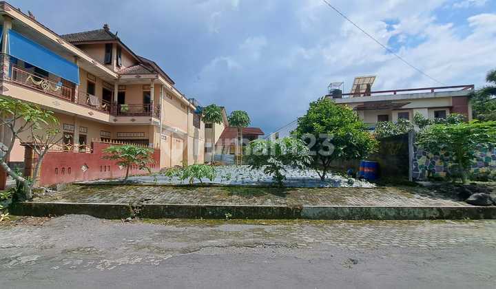 Land 268 Square Meters Suitable for Residential House in Idi Complex, Jl Kaliurang. Land 268 Square Meters Suitable for Residential House in Idi Complex, Jl Kaliurang.