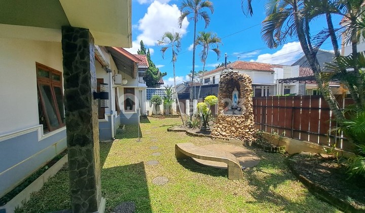 Rumah Mewah Full Furnished Hunian Elegan di Lokasi Strategis di Sariharjo Ngaglik, Sleman Rumah Mewah Full Furnished Hunian Elegan di Lokasi Strategis di Sariharjo Ngaglik, Sleman