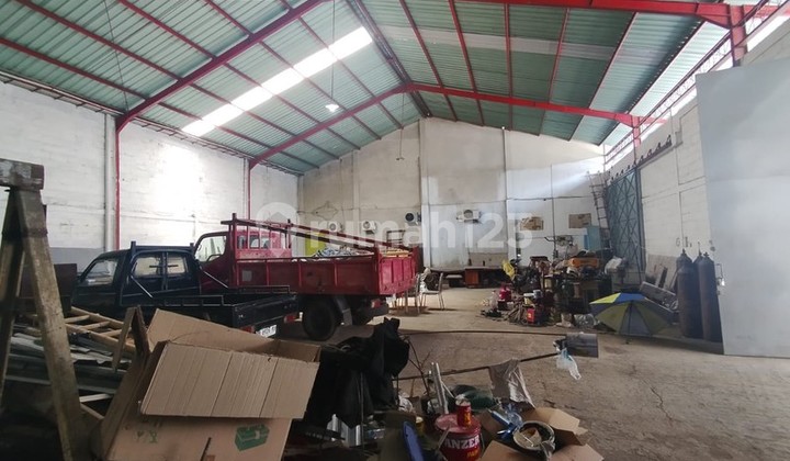 Disewakan Gudang Strategis Jl. Kabupaten, Trihanggo Akses Truk Double & Listrik 11.000 Watt