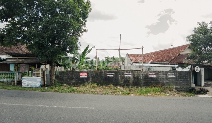 Tanah Eksklusif Lokasi Strategis di Pinggir Jl. Palagan Km 15, Sleman - Cocok untuk Investasi/Usaha Tanah Eksklusif Lokasi Strategis di Pinggir Jl. Palagan Km 15, Sleman - Cocok untuk Investasi/Usaha
