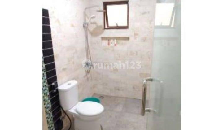 Rumah 2 Lantai di Dhana Suvarna Sutera Tangerang 1K8000T6 2