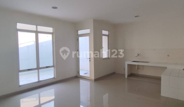 Rumah Cantik di Helios Suvarna Sutera Tangerang 1K90005N  2
