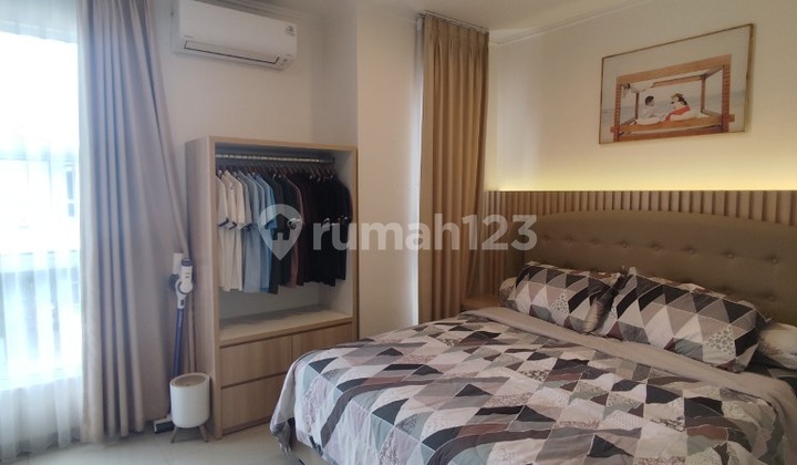 Rumah Full Furnished Siap Huni di Suvarna Sutera 1Ka0000g 2