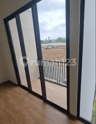 Rumah 2lt di Cluster Eldora Suvarna Sutera Tangerang Y00167 1