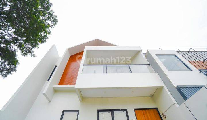 Rumah 2 Lt di Amalfi Village Gading Serpong Tangerang Y00168 2