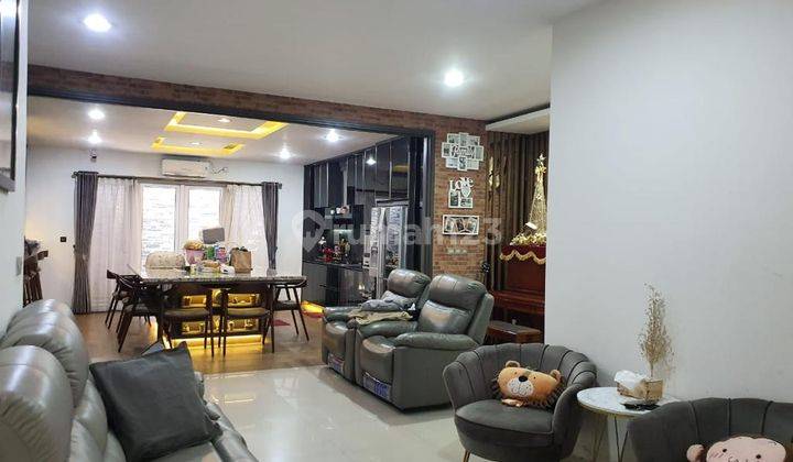 Rumah 2 Lt Fullfurnished di Cluster Giri, Suvarna Sutera Y00176 1