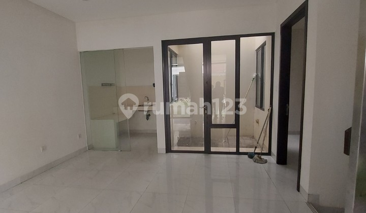 Rumah 2Lt di Lavon Cluster Allura Tangerang Y00166a 2
