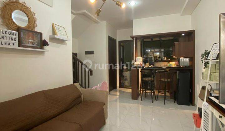 Rumah Fully Renovated 2 Lt di Lavon Allura, Tangerang Y00205 1