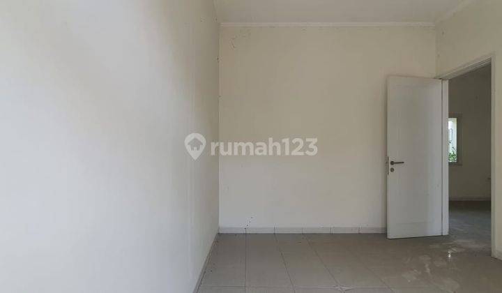 Rumah 1 Lantai Suvarna Sutera Fedora Tangerang L2 240259 2