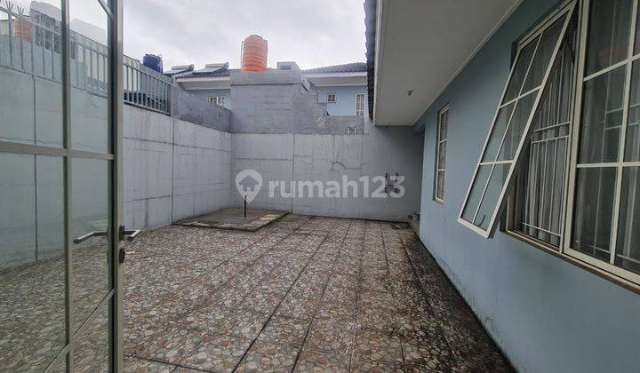 Rumah 2 Lt di Suvarna Sutera Cluster Daru Tangerang L2 240263 2