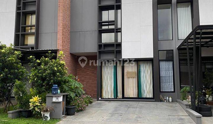 Rumah 2 Lantai Jual Murah di Suvarna Sutera Tangerang 1K8000UI 1