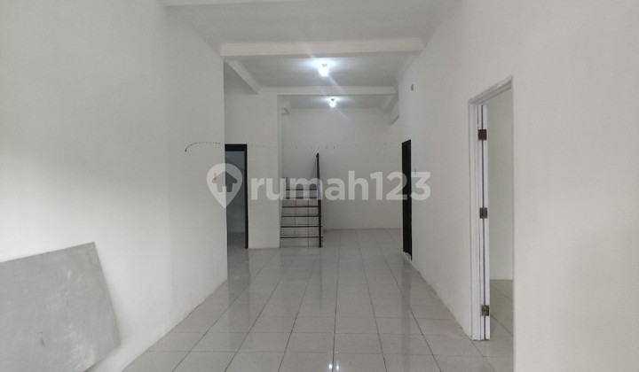 Rumah Hadap Taman 2 LT di Taman Chrysant Citra Raya Cikupa Tangerang 1K90007g 2