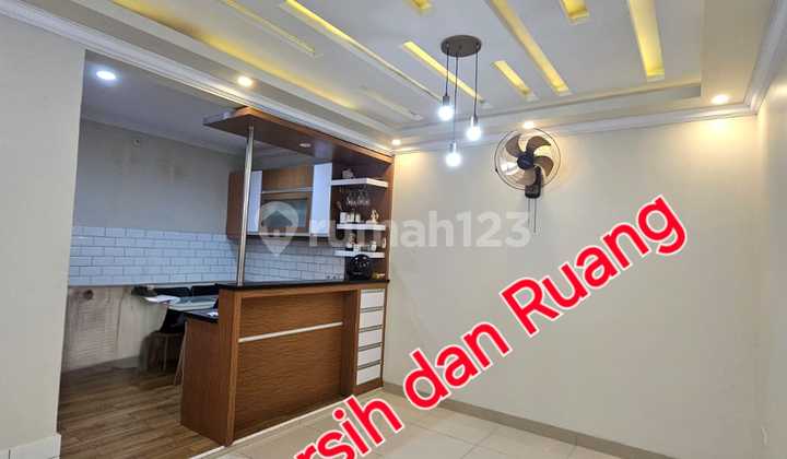 Beautiful 3-Story House in Diamond Grand Duta Cluster, Tangerang 1K900028 2