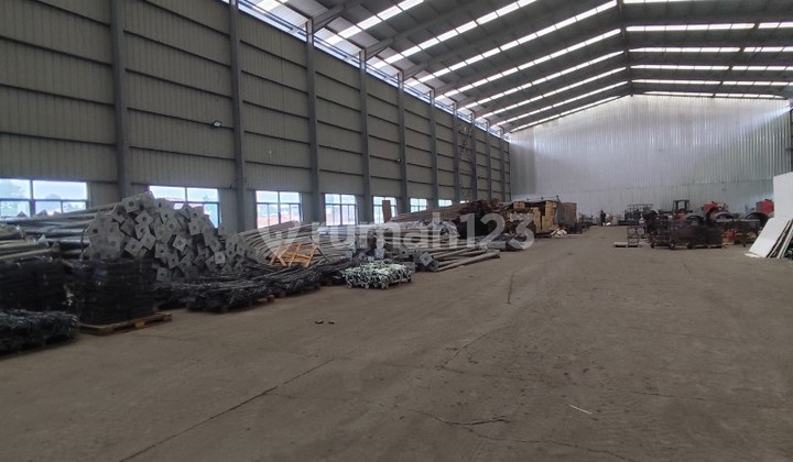 Gudang Siap Huni uk 30x50 m2 di CIkampek KM 19B Jawa Barat 1K90006H 