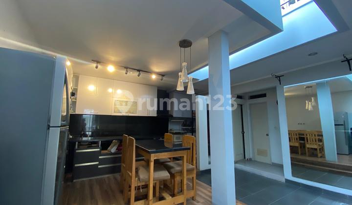 Rumah Cantik 2 Lantai Full Renov di Suvarna Sutera Tangerang 1K90006P  2