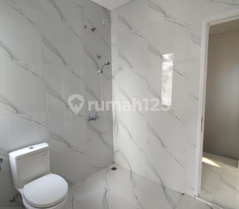 Rumah Cantik Double Decker di Lavon Viridia Tangerang 1K8000so 2