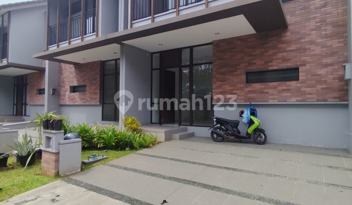 House Balcony Size 7X15 at Dakota Suvarna Sutera Tangerang 1Ka00003 House Balcony Size 7X15 at Dakota Suvarna Sutera Tangerang 1Ka00003